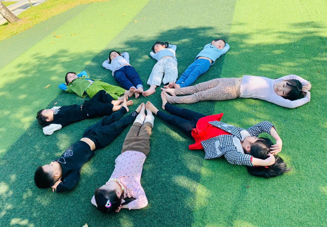 Sân Chơi Ngoài Trời