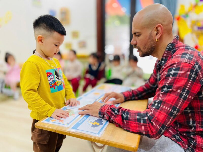 Tiết học tiếng Anh luôn làm các bạn nhỏ Strong Kids hào hứng - Ảnh 4